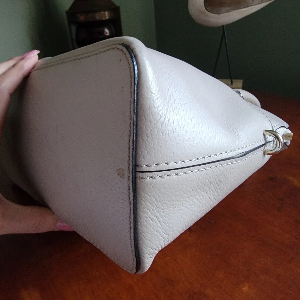 Kate Spade Grove Street Carli Pebbled Leather Dome Satchel Taupe Beige